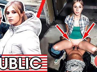 Schöne Teen Japanerin mit verbundenen Augen beim ersten Date