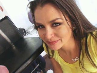 Sierra Nicole - geile Stiefschwester besamt