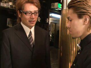 Teen Prinzessin Tamara zeigt ihre behaarte Möse