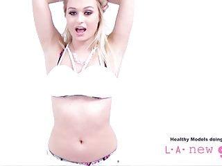 Sympatisches sucks beim hd Porno Casting mit dem Model