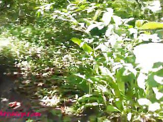 Teen Heather treibt es im Paradies