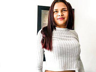 Süße 18 jährige Latina beim Casting überrascht